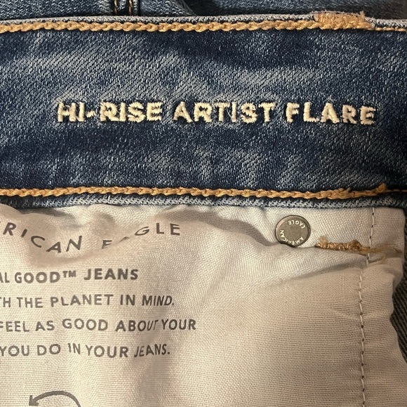 American Eagle Jeans - Women’s - Picture 4 of 5